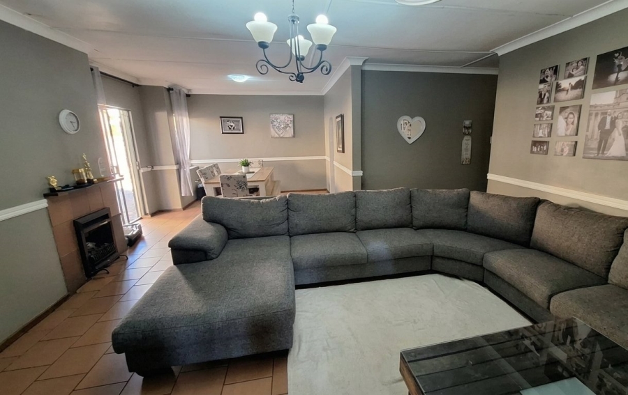 3 Bedroom Property for Sale in Generaal De Wet Free State